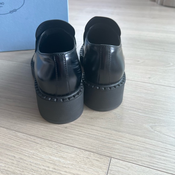 Black Prada Loafers size 37,5 (7.5US) - Picture 3 of 9